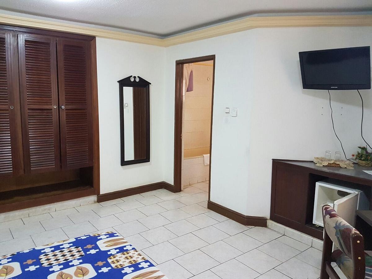 Royal Basin Resort Kumasi Exterior foto